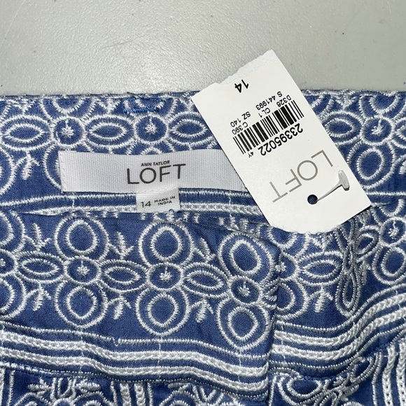 LOFT Ann Taylor NWT Size 14 Blue Chambray - White Embroidered Riviera Shorts - Picture 3 of 4